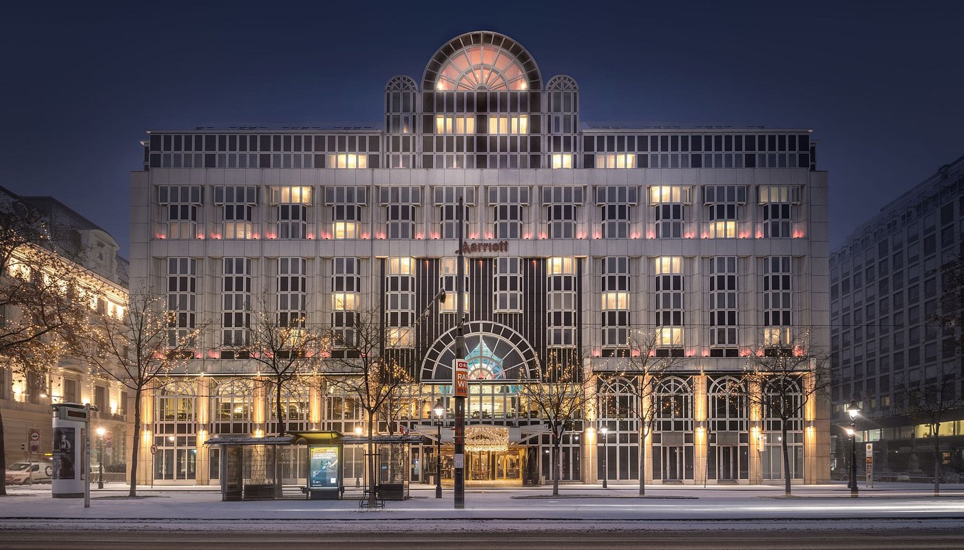 Transfer to Marriott Vienna
